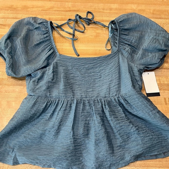 💙 Melrose and Market Blue Smocked Peplum Blouse – Size Small 💙 NWT | 2-Tie Bac - Picture 2 of 12